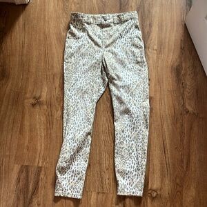 Hue cheetah print small women’s jeggings pants mob wife style